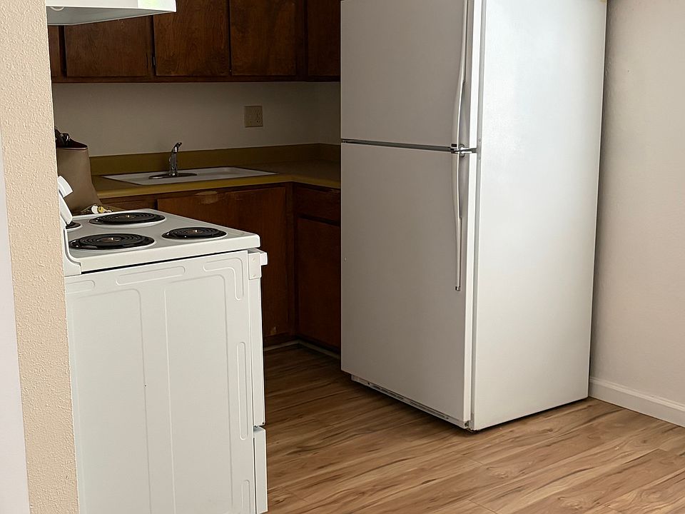 1st image of 1809 T St APT 5