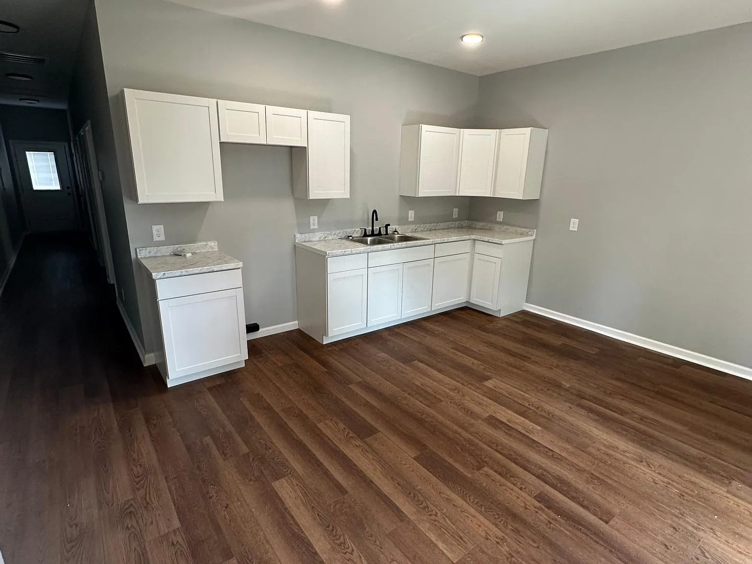 2019 Bessie St — Photo 3