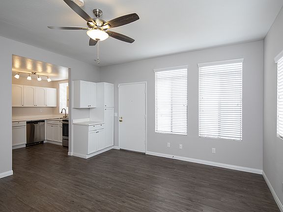 4th image of 2927 Broadway APT 103