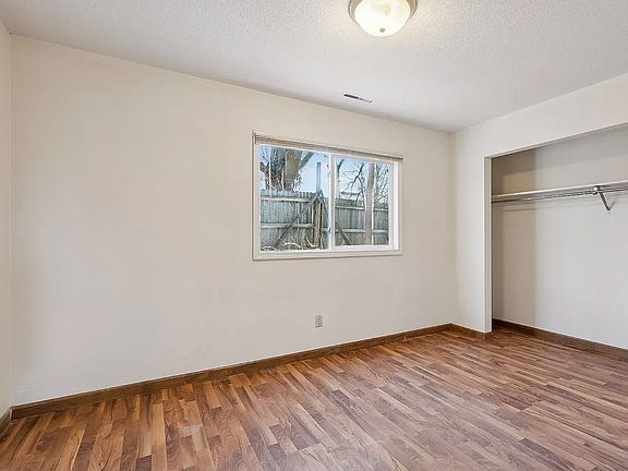 5th image of 300 31st St NE #P