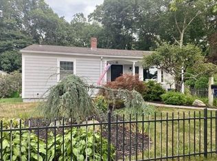 845 Pine Hill Dr, New Bedford, MA 02745