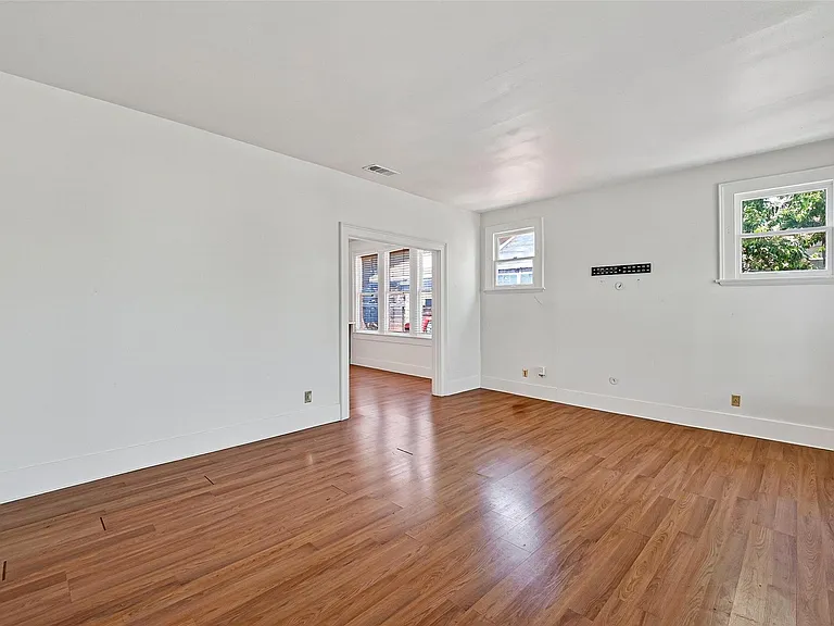 2519 Stevens St — Photo 6