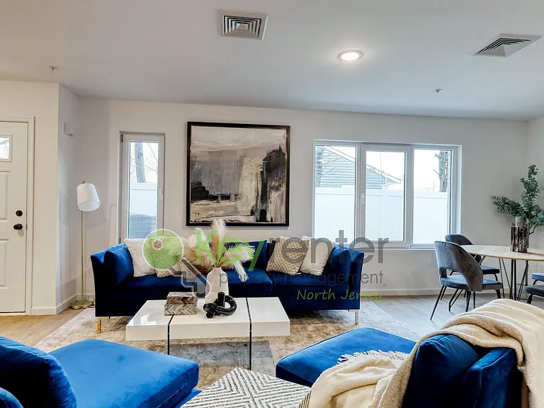 176 Pennington Ave #14 — Photo 11