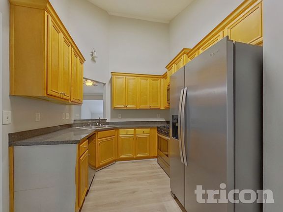 4th image of 7134 Creeksong Dr