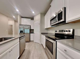 2445 Laylas Way, Jacksonville, FL 32218