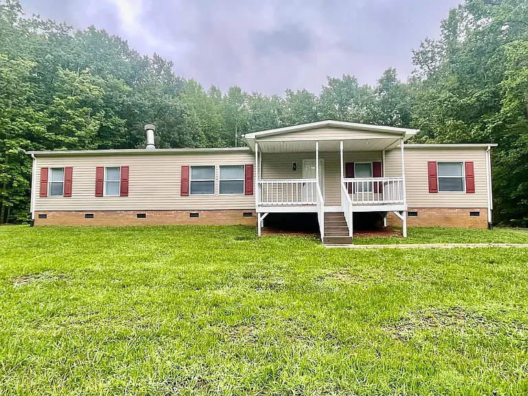 1838 Prairie Ct — Photo 2