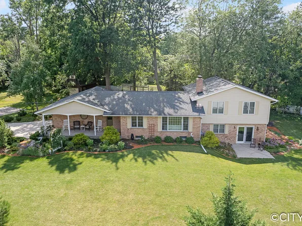 4945 Valley Ave, Hudsonville, MI 49426