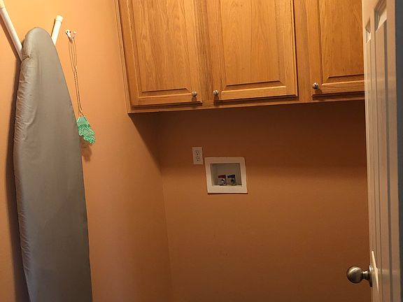 2nd image of 2715 Makenzie Dr