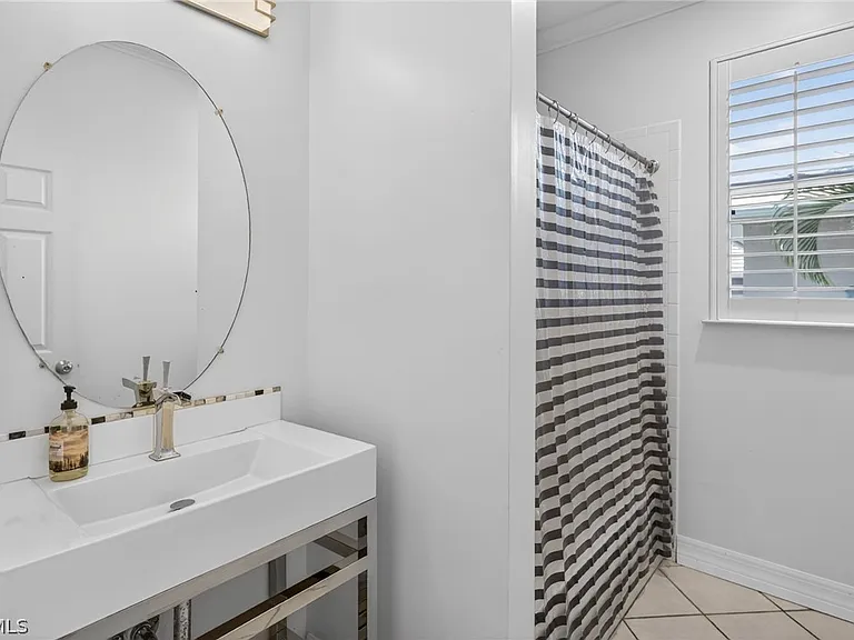 5541 Harborage Dr — Photo 26
