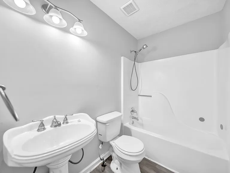 608 Wood Ridge Dr — Photo 19