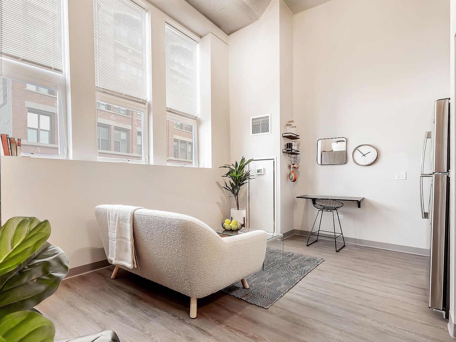 61 E 21st St Convertible 1 Bedroom Apartment, Chicago, IL 60616 Zillow