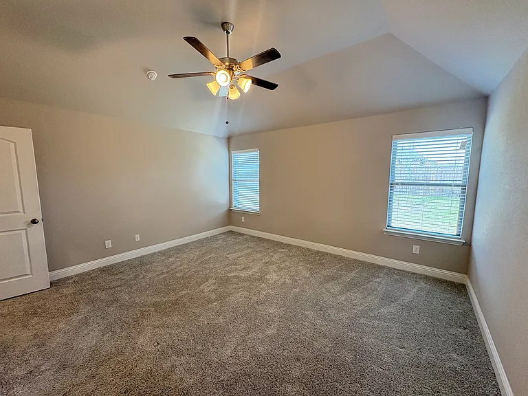 2817 Bobcat Dr — Photo 18