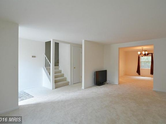 4th image of 6049 Clerkenwell Ct