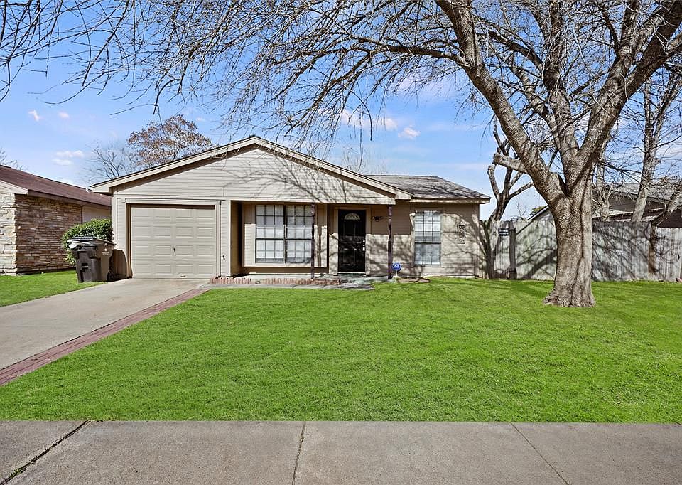 1st image of 24214 Four Sixes Ln