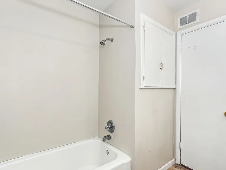 1733 N Holyoke Ave — Photo 14