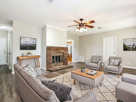 4th image of 3006 Hilldale Rd