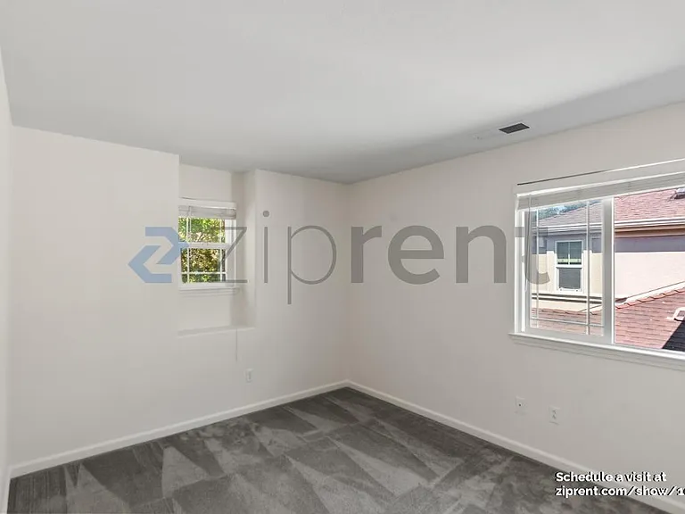 419 Malcolm Dr — Photo 31