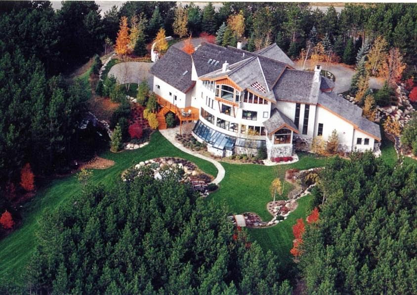 overall views of estate...