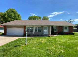 3834 W Glenwood St, Springfield, MO 65807