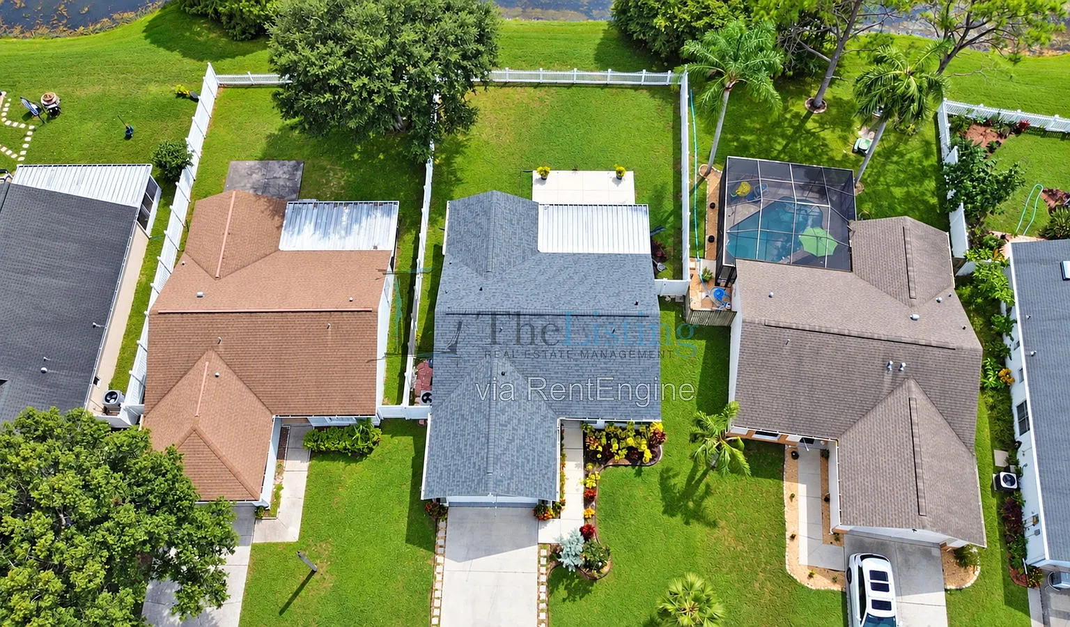 3 bed, 2.0 bath, 1276 sqft, $2,400 — Photo 3