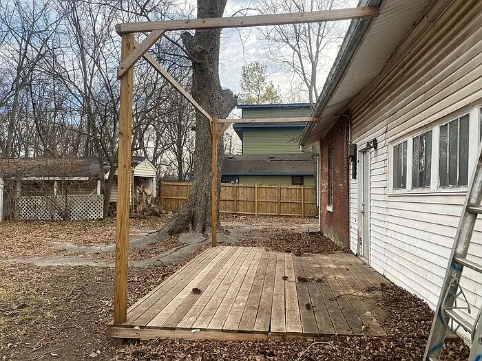 320 Elberta St #A — Photo 13