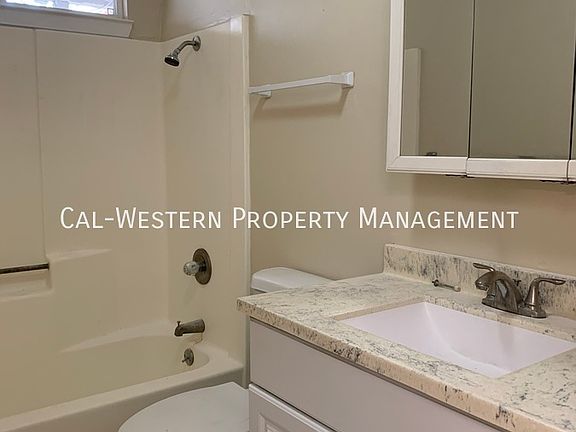 4th image of 2667 Madden Ave