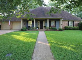 228 Boxwood Cir, Brandon, MS 39047