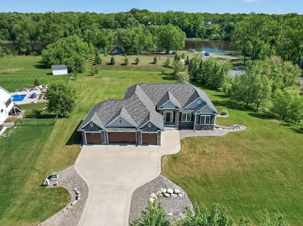 9952 105th St NE, Otsego, MN 55362