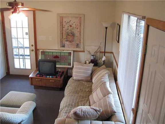 4th image of 316 Valley Dr