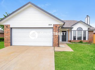 1604 Pennington Cir, Oklahoma City, OK 73130