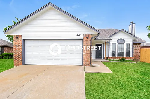 1604 Pennington Cir Photo 1