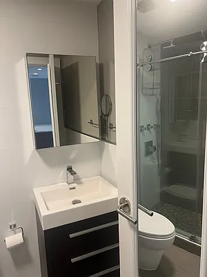 Rented by Plaza Realty | media 3