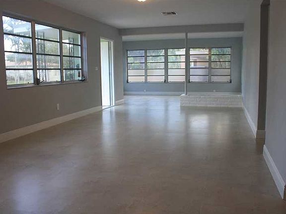 2nd image of 13270 NE Miami Ct