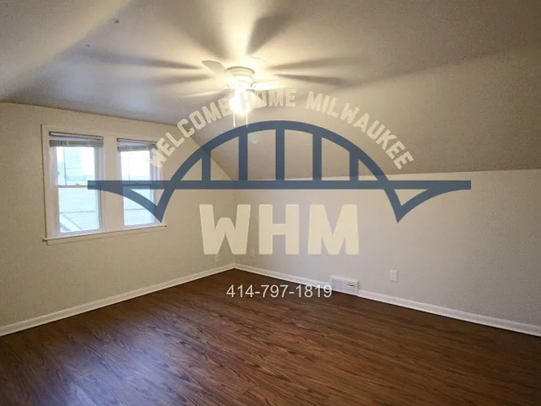 221 W Ring St — Photo 13