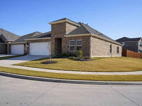 2nd image of 655 Scarlett St