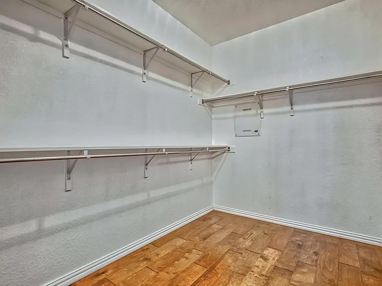 4609 Pine Brook Dr — Photo 28