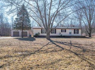 1039 W Wackerly Rd, Sanford, MI 48657