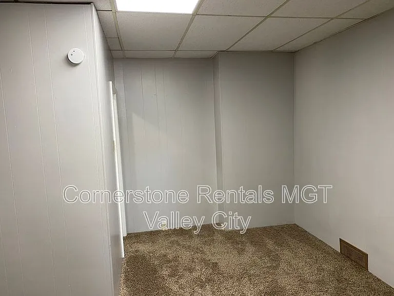 405 2nd St NE #2 — Photo 7