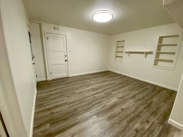 6316 California St #A — Photo 2