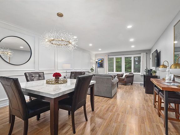 5th image of 22 Zurich Ct #2208