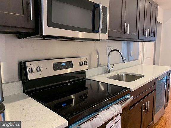 5th image of 1704-06 E Passyunk Ave