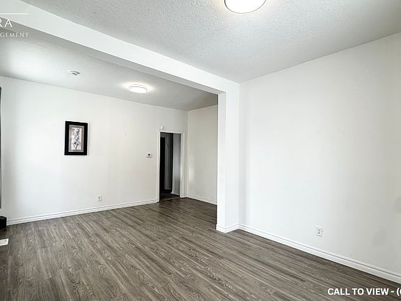 3rd image of 981 Hackett St #981