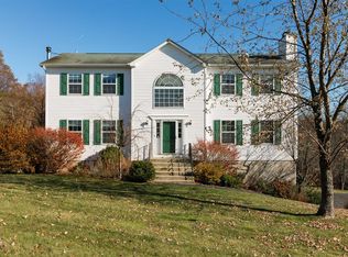 79 Mayfair Rd, Poughquag, NY 12570