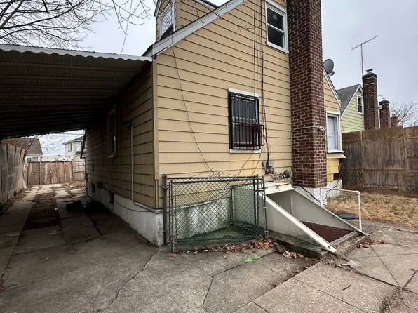 136-08 Hook Creek Boulevard PH image 4 of 5