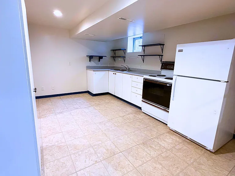 41 Bainbridge Ave #BASEMENT — Photo 8