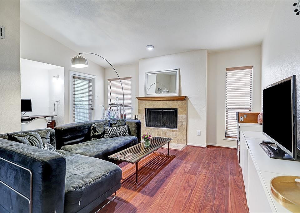 1st image of 1818 Augusta Dr APT 10