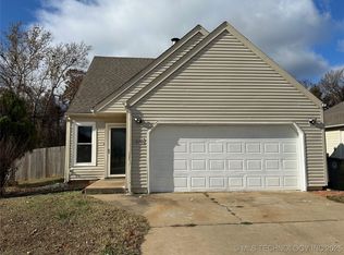 6130 S Xenophon Ave, Tulsa, OK 74132