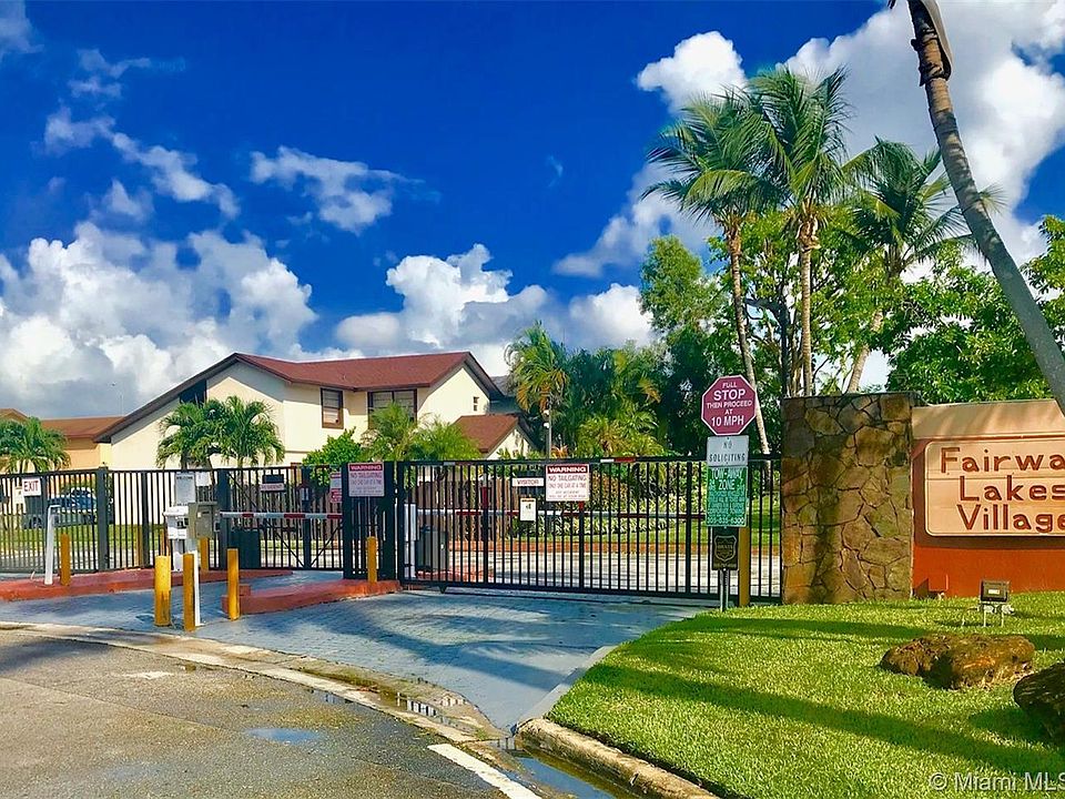 2nd image of 900 NW 106th Avenue Cir