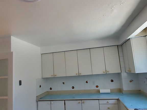 5th image of 45 Sandown Ave