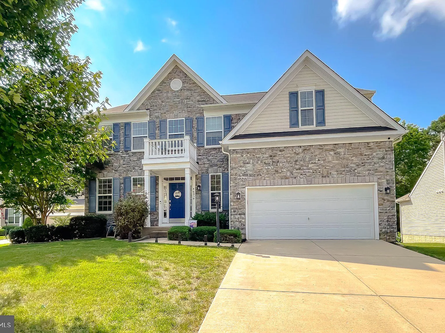 5 bed, 3.5 bath, 3396 sqft, $2,990 — Photo 2
